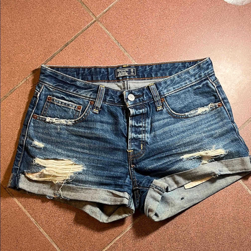 Abercrombie & Fitch Blue Distressed Cuffed‎ Denim Low Rise Boyfriend Short 26/0